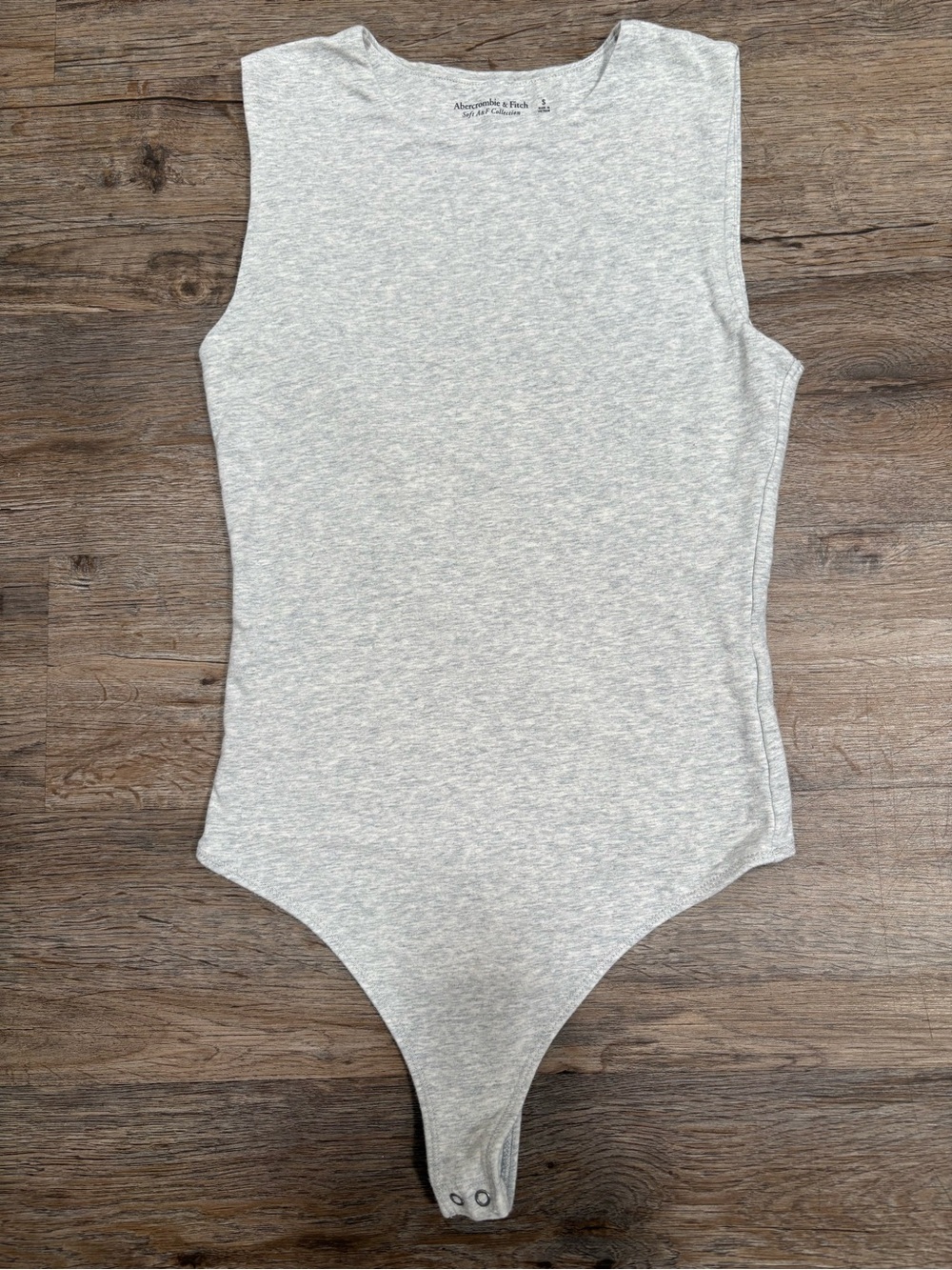 Abercrombie & Fitch Light Gray Sleeveless Bodysuit - Picture 1 of 4